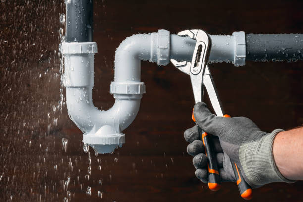 Professional Emergency Plumber technician working in Arendtsville, PA